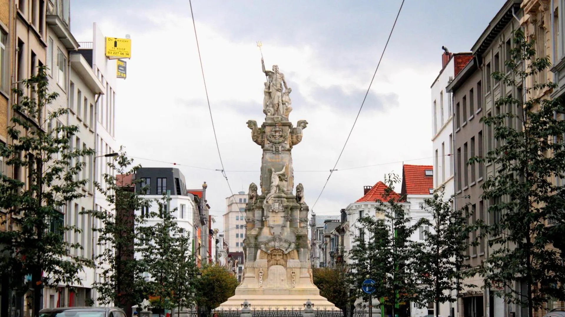 Living History - Marnix Apartment Antwerp