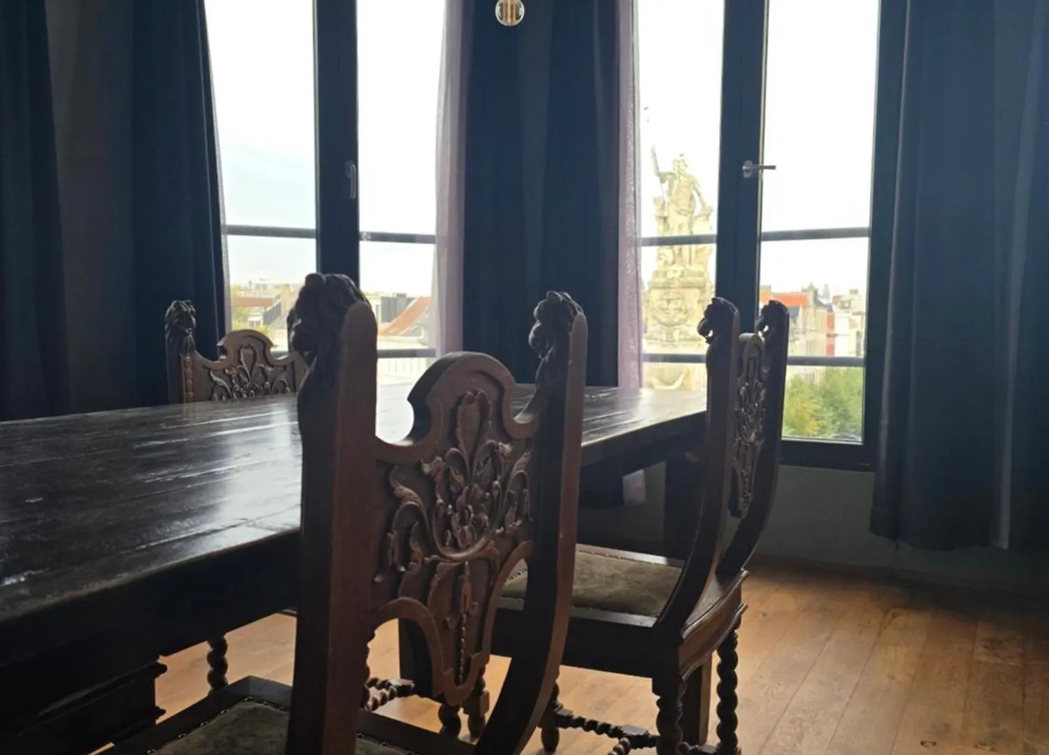 Living History - Marnix Apartment Antwerp