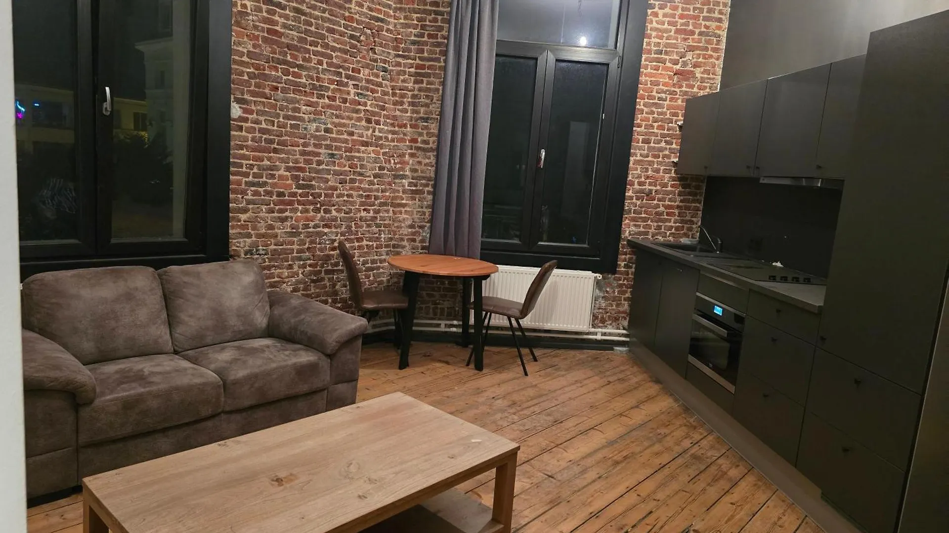 Living History - Marnix Apartment Antwerp