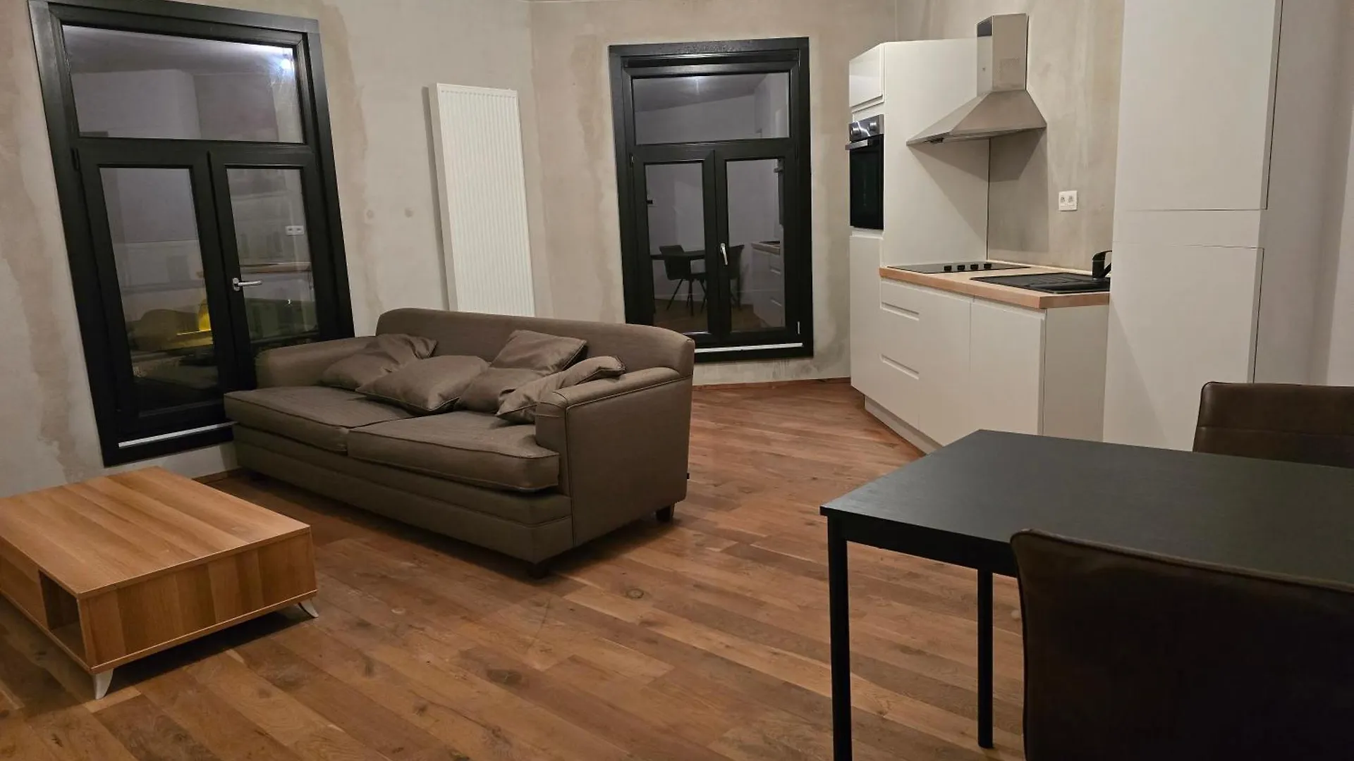 Living History - Marnix Apartment Antwerp 0*,
